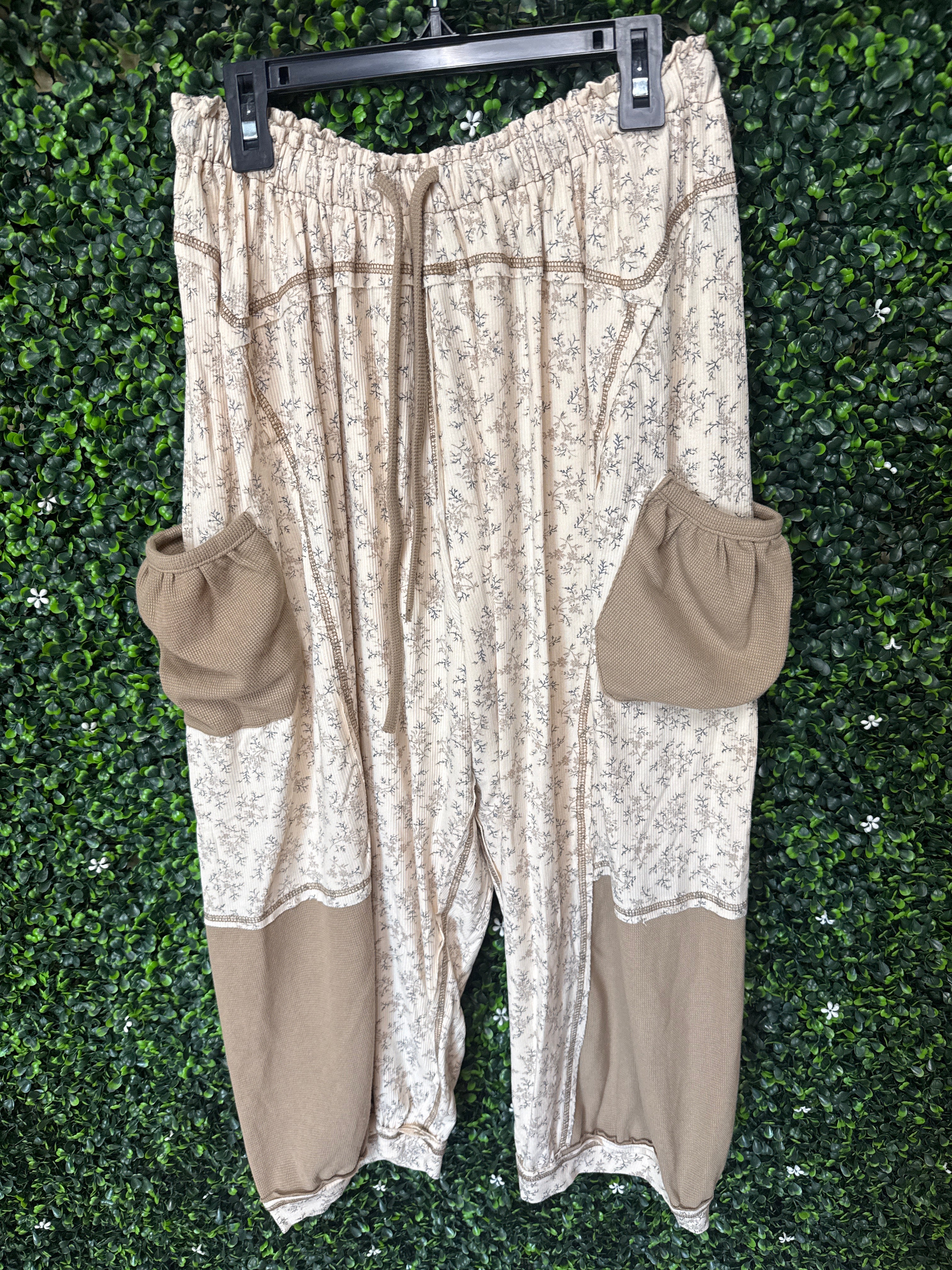 Vintage Vibe Floral Balloon Pants